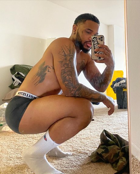 KAYISIAH_ onlyfans images