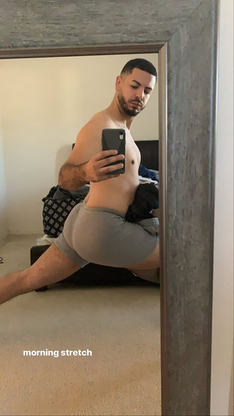 Julian Cruz only fans naked