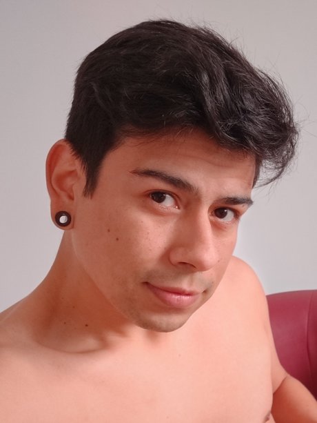 Eduardo Medina onlyfans ass