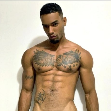 Cuteboybiigcock onlyfans nude photos