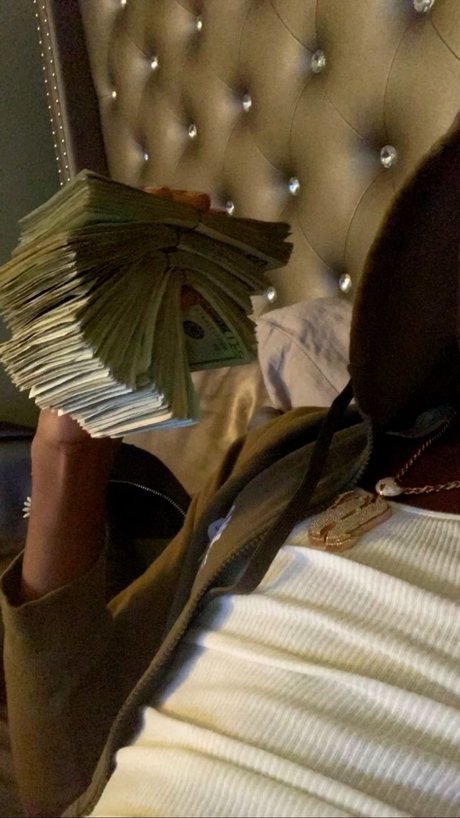 Daddy Geeski onlyfans sexy