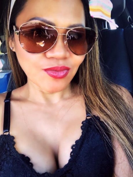 Sexy Candice Emerson onlyfans leaks.