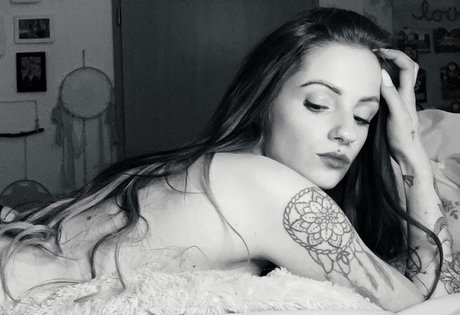 Sabriiina Gr desnuda onlyfans