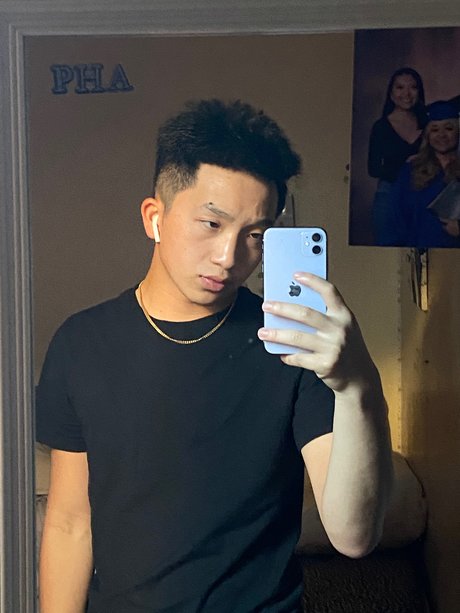 MatthewKing onlyfans photos