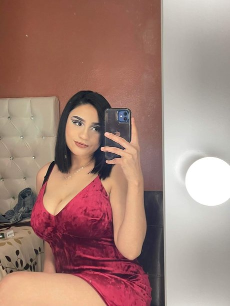 Jazmin V zquez onlyfans creator