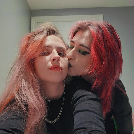 Love amp amp Star leaked onlyfans pics