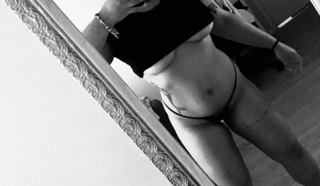 Mermaidgioo onlyfans sexy