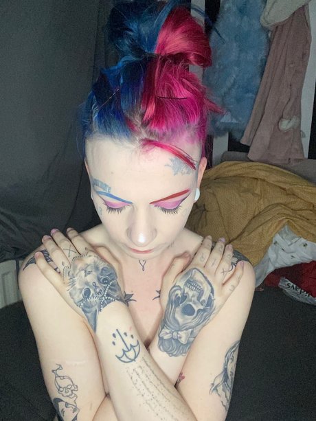 baby quinn onlyfans strip tease