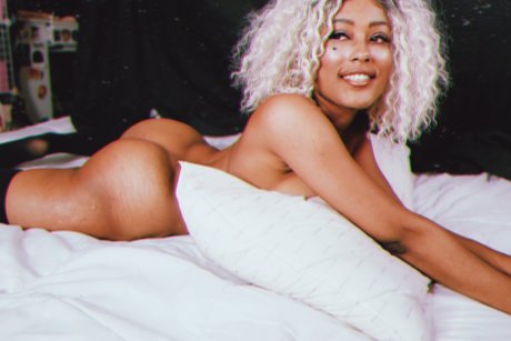 QueeniieBabe leaked onlyfans nudes
