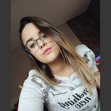 Peque a Sonia onlyfans content type