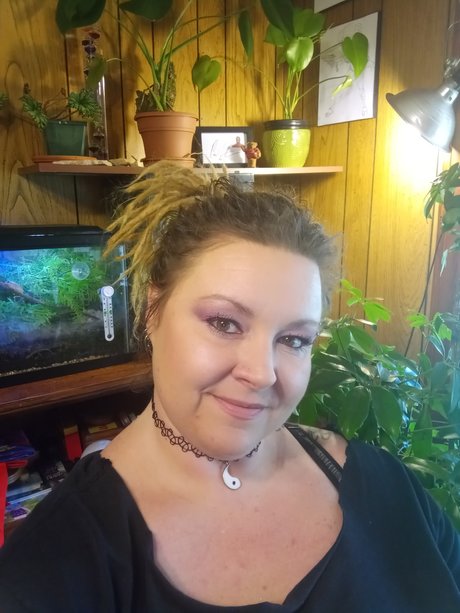 SapphireRivers84 only fans photos