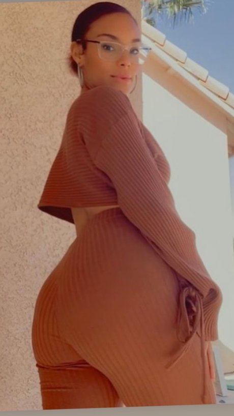 F U E N G shaee_ porn onlyfans leak