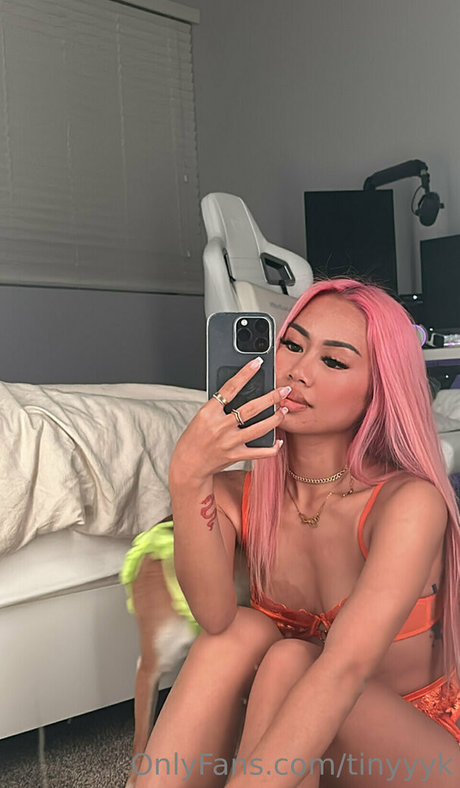 tinyyyk onlyfans post