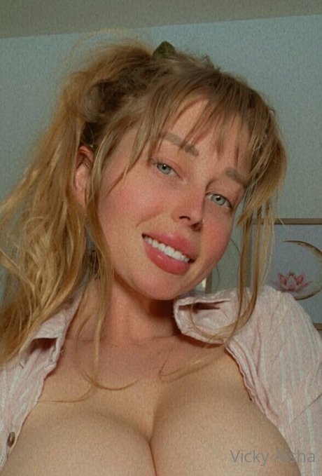 Vicky aisha onlyfans pics