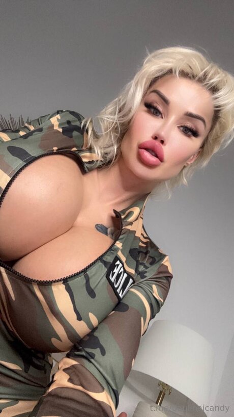 Paulina J Candy onlyfans naked