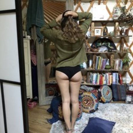 Nicolle Love onlyfans.