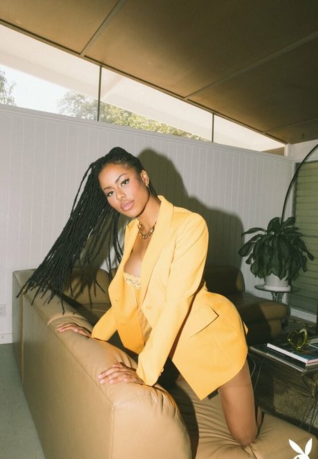 Kira Noir leaked only fans porn