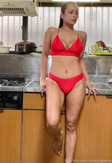 hotasiangranny only fans.