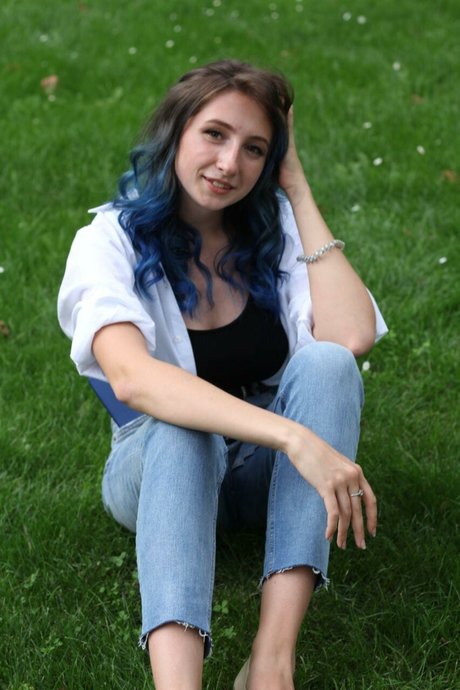 Ashley Ross onlyfans boobs