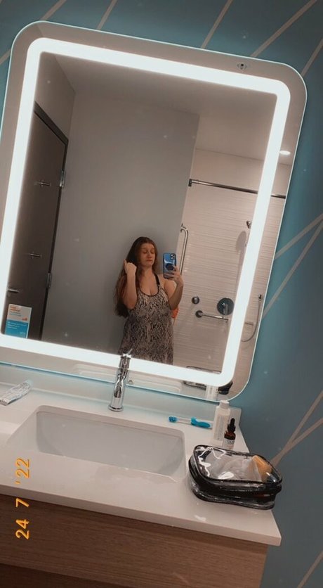 female asian onlyfans nudes scene