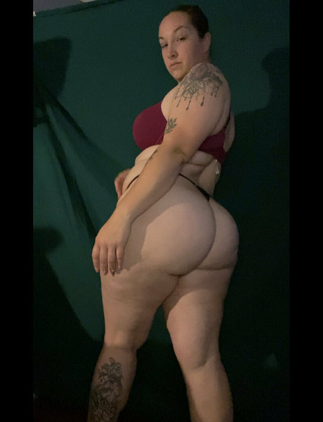 Whooty2166 onlyfans photos