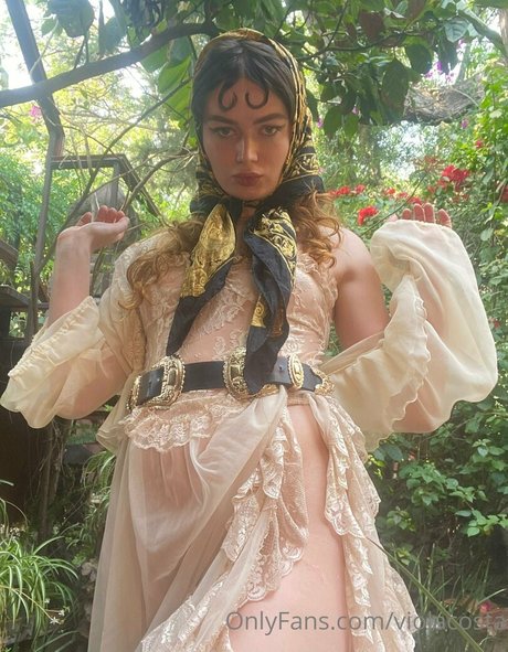 floraauclair nudes only fans