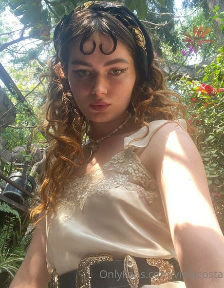 floraauclair onlyfans leake