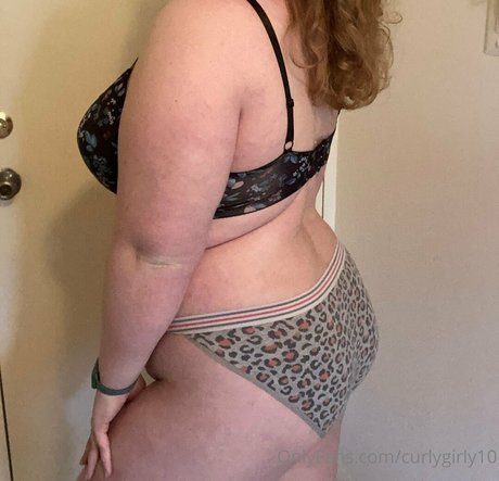 curlygirly10 onlyfans nudes leaks