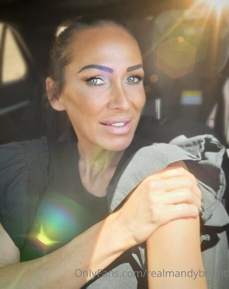 realmandybright onlyfans topless