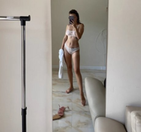 Dog Queen nude onlyfans