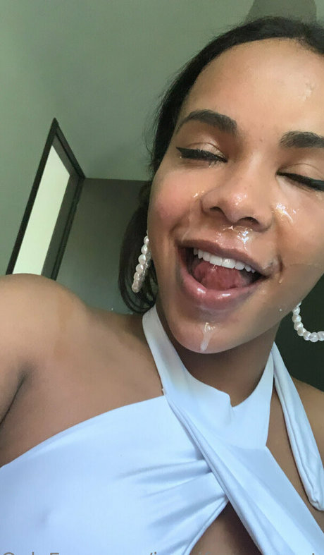 jennifermorenats onlyfans leajs