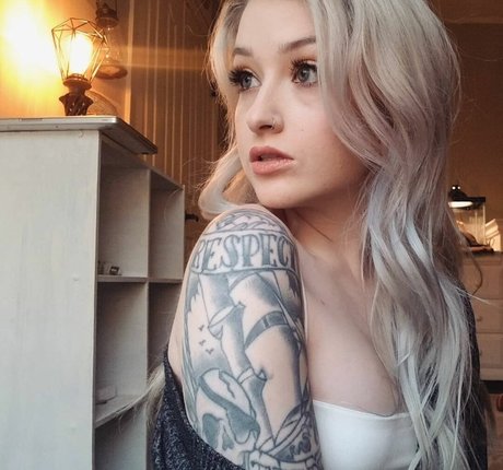 Christa Panek onlyfans uncensored