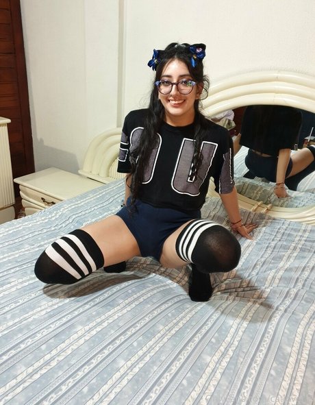 sophie marie27 onlyfans striptease