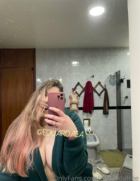 eduardafree  candids