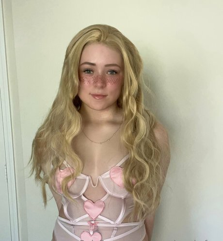 aurorabrookefree Profile image