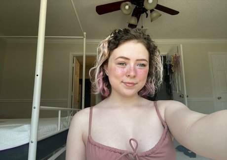 aurorabrookefree onlyfans leaked pics