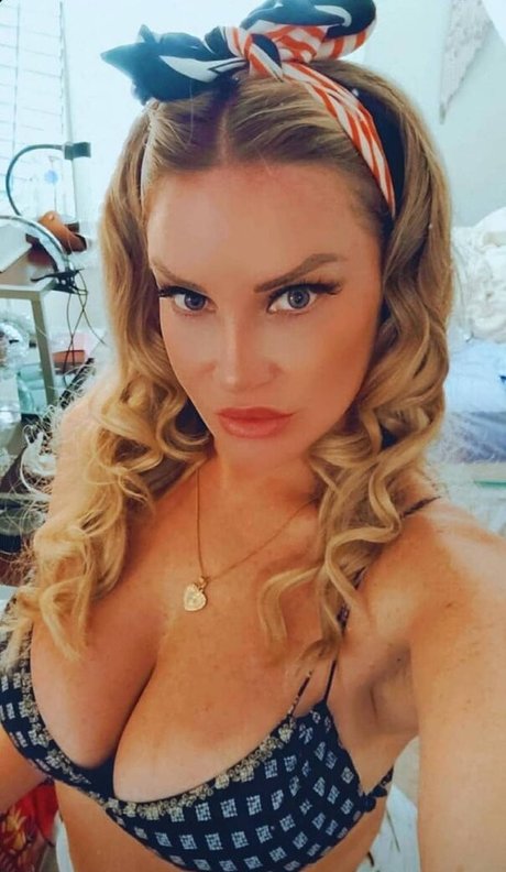 Nina Sttar xxx only fans