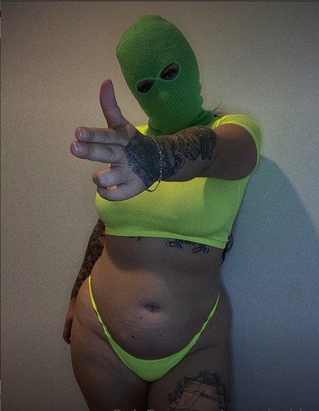 aquariusbbg onlyfans topless