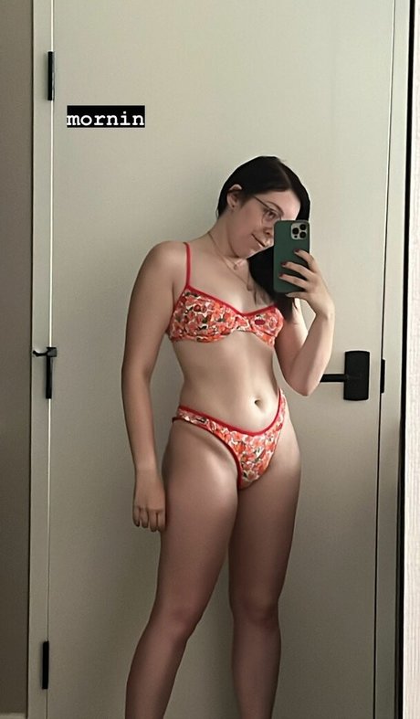 Amanda Golka onlyfans leakes