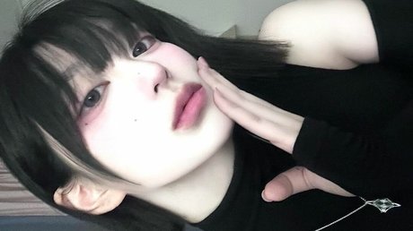 latulip 0 naked on onlyfans