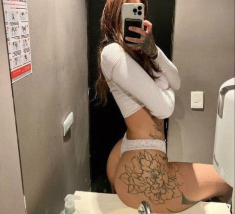 Paula Salamanca strip onlyfans