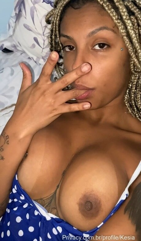 Kesia Lins onlyfans content type
