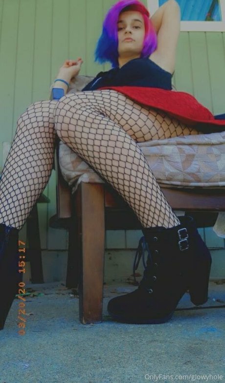 glowyhole leaked nudes onlyfans