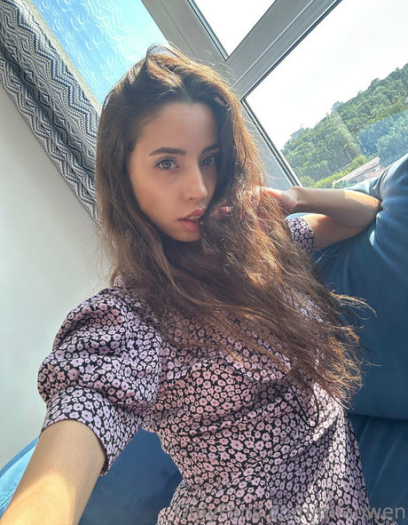 miaowen onlyfans model photos