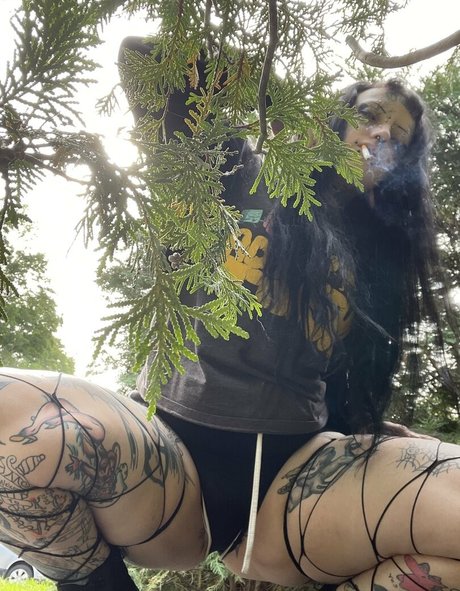 spookisideshow onlyfans nude photos