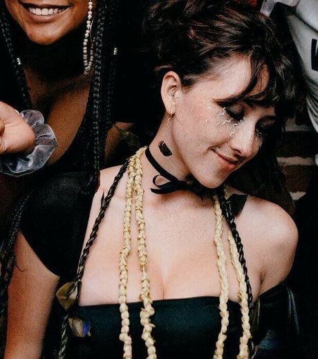 huge tits milf onlyfans pretty pic