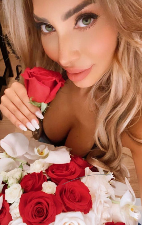 farrahabraham onlyfans tits