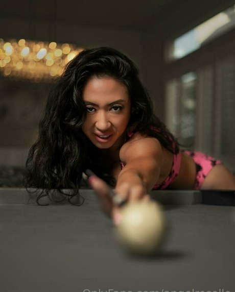 angelroselle onlyfans model