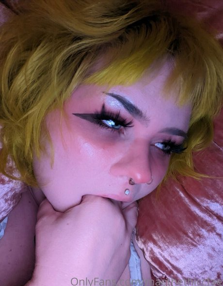 maethethiccfae naked on onlyfans