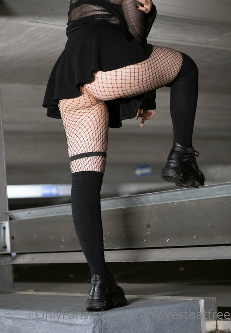 sarahlovesthatfree onlyfans leak